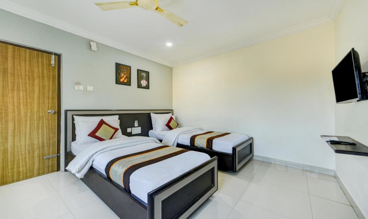 Hotel Sai Inn A/C Chennai Bagian luar foto