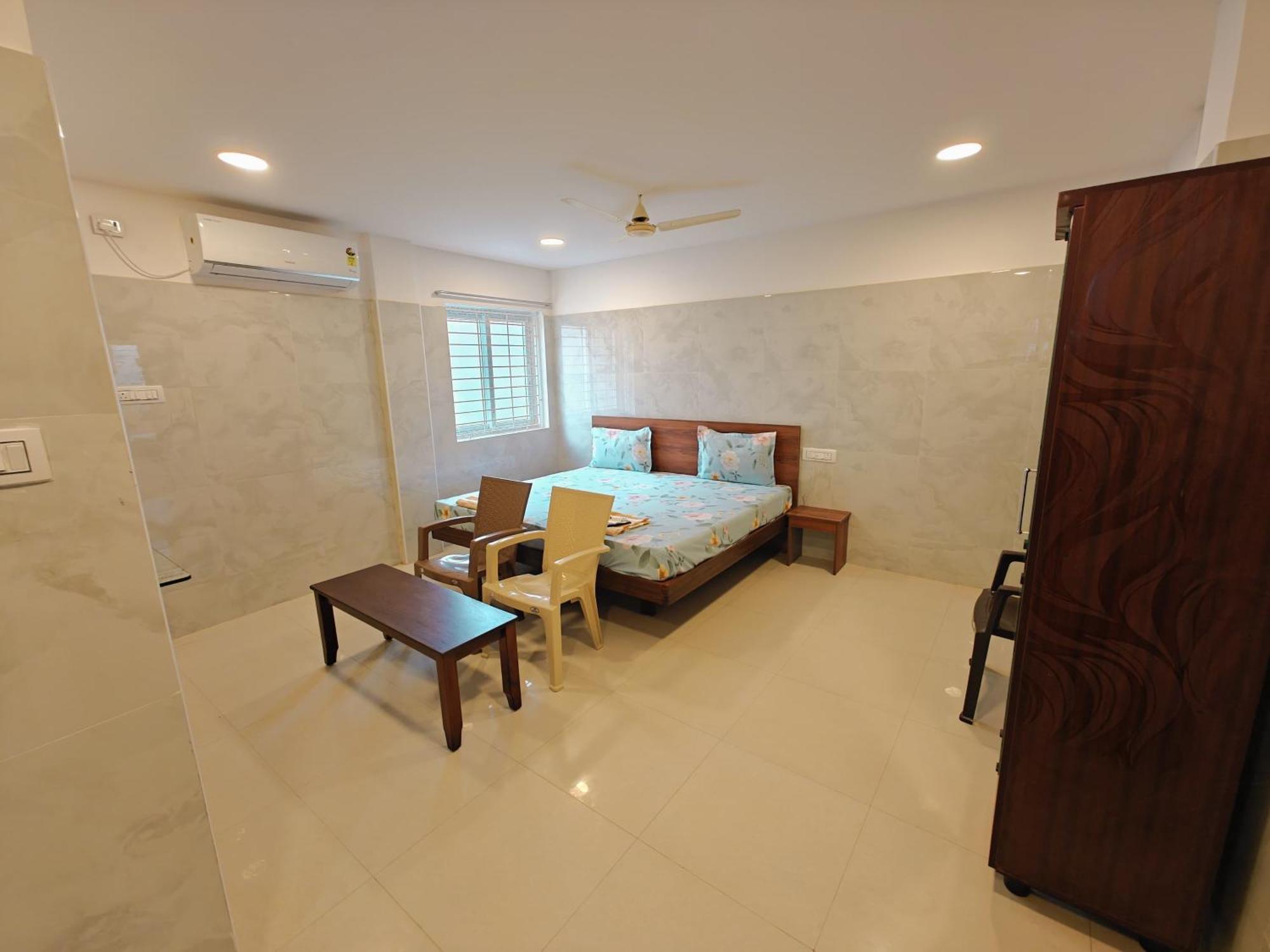 Hotel Sai Inn A/C Chennai Bagian luar foto